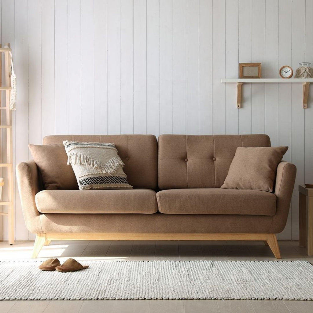 Klassisk og stilren treseter sofa