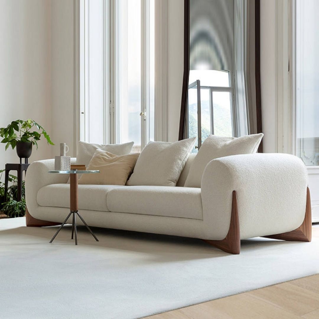 Moderne loungesofa med tredetaljer