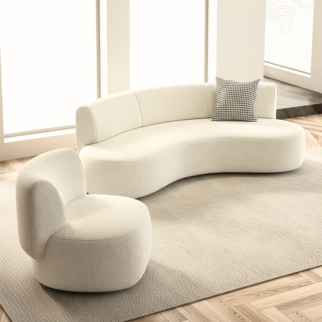 Organisk loungesofa i lyst boucléstoff