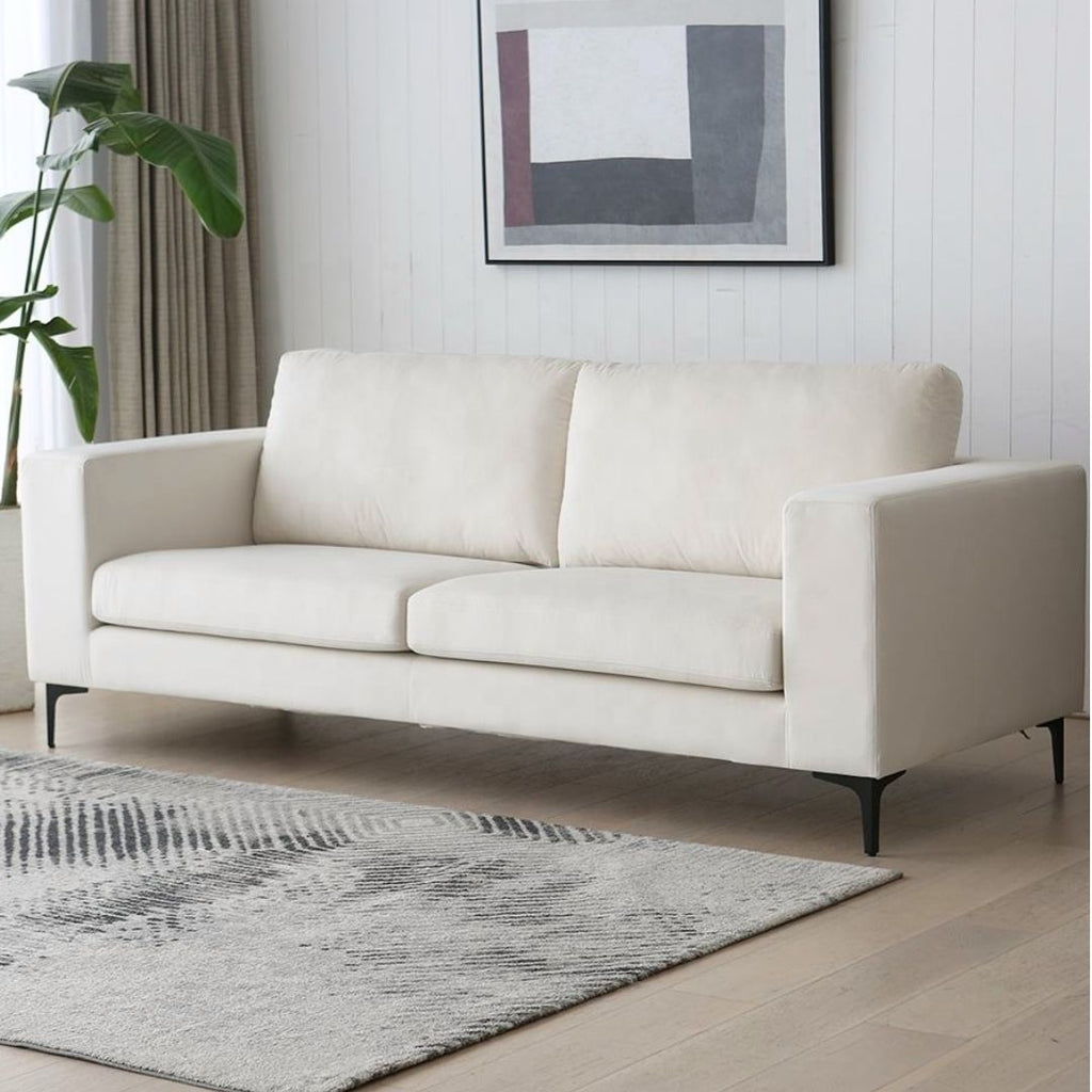 Moderne og minimalistisk hvit sofa