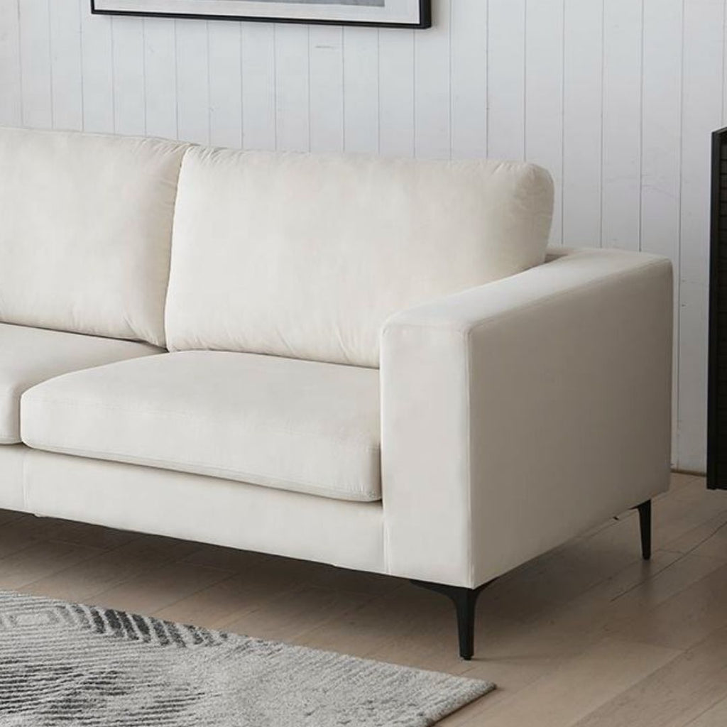 Moderne og minimalistisk hvit sofa