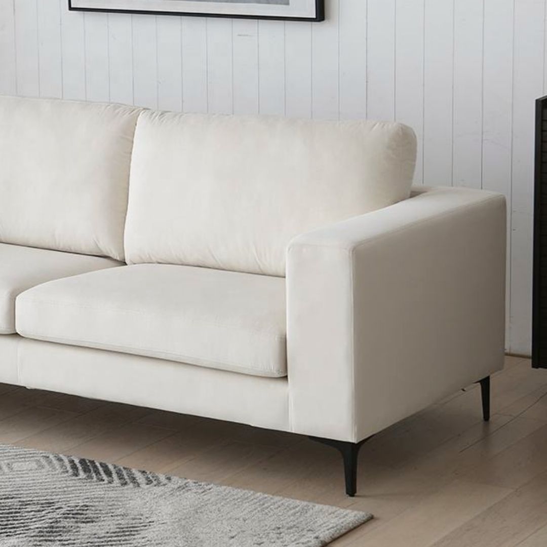 Moderne og minimalistisk hvit sofa